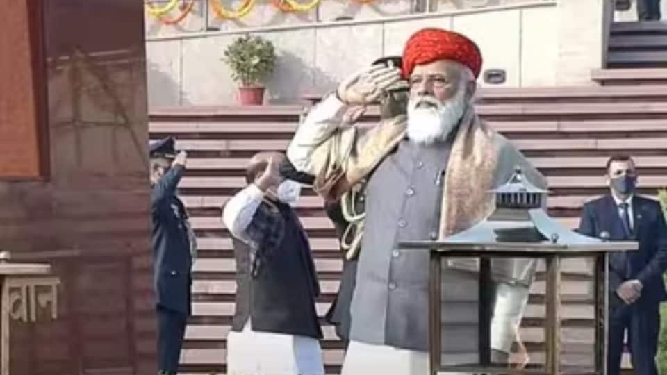PM Modi's turban from the 2021 Republic Day celebrations. (Doordarshan) PM Modi's turban from the 2021 Republic Day celebrations. (Doordarshan)