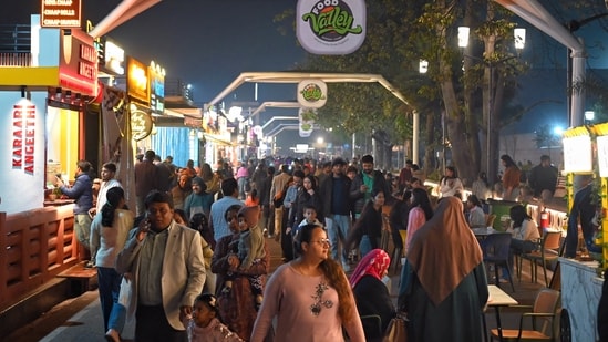 A view of the Food Valley in Gomti Nagar. A valet parking system and food home delivery will soon be added to the existing services (Photo: Mustaq Ali/HT)