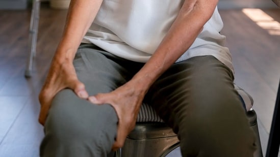 Do these exercises daily for just 10 minutes to make a difference. (Freepik)