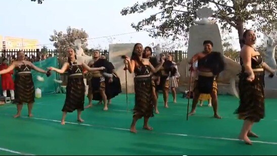 మేడారంలో మావోరీ తెగ