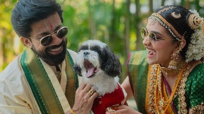 లేచిపోయి పెళ్లి చేసుకుంటానని అనుకున్నాను.. అతడు ఏడవడం తొలిసారి చూశాను: కీర్తి సురేష్ కామెంట్స్ లేచిపోయి పెళ్లి చేసుకుంటానని అనుకున్నాను.. అతడు ఏడవడం తొలిసారి చూశాను: కీర్తి సురేష్ కామెంట్స్