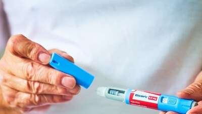 Studies show that after stopping the drugs, people typically regain lost weight within about 1.5 years. Studies show that after stopping the drugs, people typically regain lost weight within about 1.5 years.