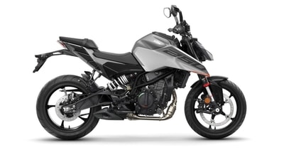 250 Duke is now offered in a new colour scheme. There are no mechanical updates.