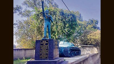 The statue of Major Bhupinder Singh was installed at Bharat Nagar Chowk in 1980–81. (HT Photo)