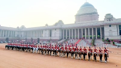 President Droupadi Murmu departs from Rashtrapati Bhavan for Beating Retreat ceremony at Vijay Chowk, in New Delhi (ANI) President Droupadi Murmu departs from Rashtrapati Bhavan for Beating Retreat ceremony at Vijay Chowk, in New Delhi (ANI)
