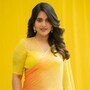 <p>సినిమాా ఈవెంట్లు, టీవీ షోలు, ప్రమోషన్లతో బిజీ అయిపోయింది యాంకర్ స్రవంతి చొక్కారపు. మరోవైపు సినిమాల్లోనూ యాక్టింగ్ చేసేస్తోంది. </p>