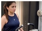 For your leg day exercises, get inspired by Bhagyashree's set of legwork exercises. 
