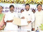 ఎయిర్ పోర్టు అథారిటీకి 300 ఎకరాలు అప్పగింత
