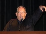 Robin Leach resurfaced in the Epstein Files released by the DOJ. The documents include allegations linking Leach to Epstein's sex trafficking ring in the 1990s. 