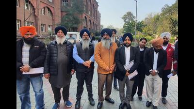 SIT head AIG Jagatpreet Singh, along with other team members, arrived from Chandigarh for the statements. (HT Photo) SIT head AIG Jagatpreet Singh, along with other team members, arrived from Chandigarh for the statements. (HT Photo)