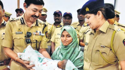 Thane, India - January -30, 2026: The three-month-old baby girl who was abducted from Mumbra has been safely traced by the police and handed over to her mother. On the evening of the 22nd, an unidentified woman abducted the three-month-old baby girl from Mumbra. After intensive efforts, the police traced the child from Akole in Maharashtra. The accused woman was arrested, and the baby was rescued safely and reunited with her mother. In this case, the police have arrested two accused. ,in Thane ,in Mumbai, India, on, Friday, January -30, 2026. ( Praful Gangurde / HT Photo)