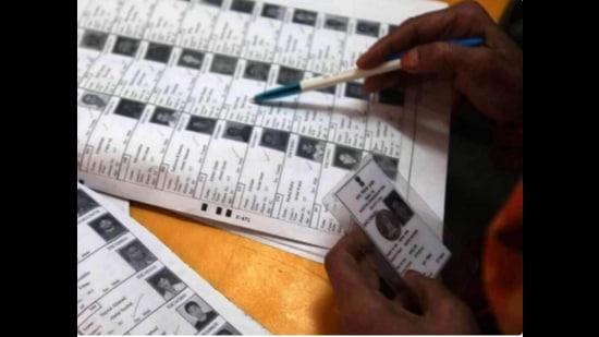 Unmapped voters are those whose details were not found in the 2003 voter list. The notices will require them to provide documentary evidence to prove their eligibility to retain their names in the final electoral rolls to be published on March 6. (Pic for representation)