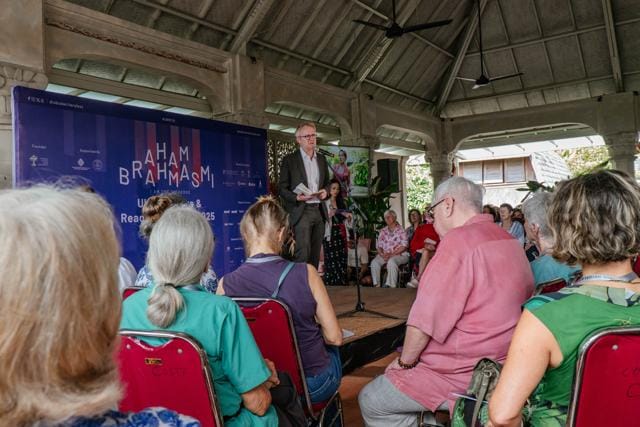 The keynote address by historian David Van Reybrouck (Courtesy UWRF)