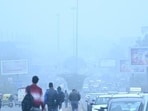 The minimum temperature was recorded at 6.7°C on Saturday, 1°C below normal. The minimum temperature a day earlier was clocked at 7.7°C. (Sanchit Khanna/ HT Photo)