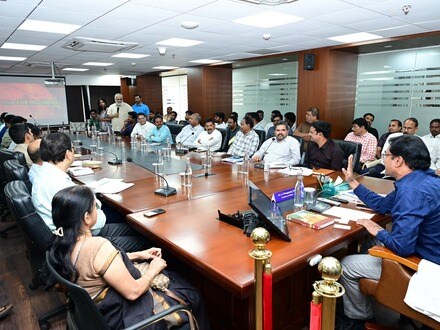 వ్యాపార సంఘాలతో హైడ్రా సమావేశం