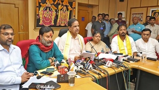 టీటీడీ ఛైర్మన్ బీఆర్ నాయుడు మీడియా సమావేశం