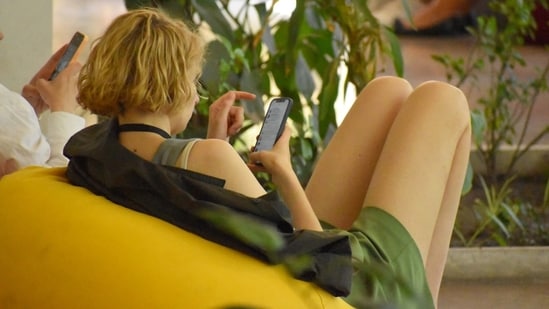Read more to find out how mindless scrolling affects your brain health. (Unsplash)