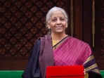 Priyanka Chaturvedi 'predicted' that Nirmala Sitharaman would wear a saree from Tamil Nadu. 