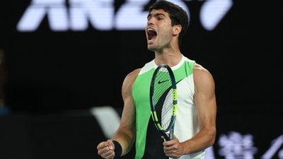 Carlos Alcaraz continued his momentum into the third set winning it 6-3. (AFP) Carlos Alcaraz continued his momentum into the third set winning it 6-3. (AFP)