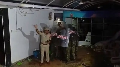 వైసీపీ నేత అంబటి అరెస్ట్ వైసీపీ నేత అంబటి అరెస్ట్