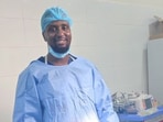 The incident was shared by Idris Tahir, an African doctor, on X.