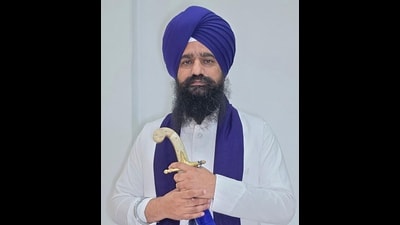 The Akal Takht acting jathedar, Giani Kuldeep Singh Gargaj on Monday again reiterated that the political and religious parties should refrain from indulging in politics, allegations, or making statements regarding this matter of missing 328 sacred saroops of Guru Granth Sahib and demanded inclusion of Amritdhari Sikh police officers in the police team probing the matter. (File) The Akal Takht acting jathedar, Giani Kuldeep Singh Gargaj on Monday again reiterated that the political and religious parties should refrain from indulging in politics, allegations, or making statements regarding this matter of missing 328 sacred saroops of Guru Granth Sahib and demanded inclusion of Amritdhari Sikh police officers in the police team probing the matter. (File)