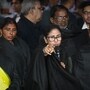 কমিশনকে 'জমিদারি আচরণ' তোপ মুখ্যমন্ত্রীর