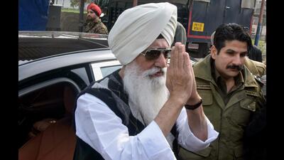 The 135-year-old Beas sect, with a huge following across the country, has steadfastly stuck to its long tradition of staying apolitical. Baba Gurinder Singh Dhillon has been at the helm of the sect since 1990. (ANI File)