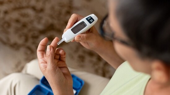 In her journey with diabetes, Sumedha revealed the risks of ignoring the disease and the impact on families. (Freepik)