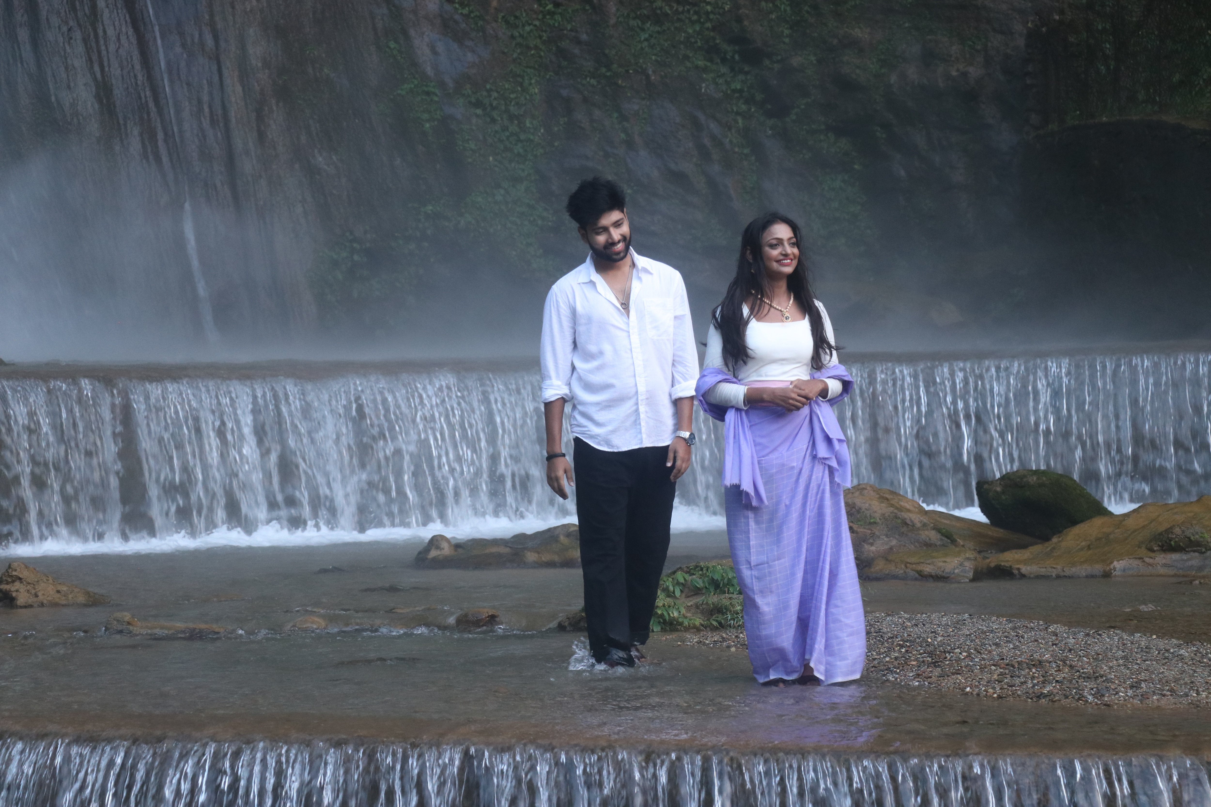 Actor Abhishek Tripathi and Monalisa during the shoot