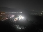 The traffic jam left thousands of passengers stranded for hours on the road. The traffic jam left thousands of passengers stranded for hours on the road.