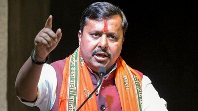 BJP সাংসদের 'দুর্নীতি ইস্যু' হাতিয়ার 'দান' নীতিনের (PTI) BJP সাংসদের 'দুর্নীতি ইস্যু' হাতিয়ার 'দান' নীতিনের (PTI)