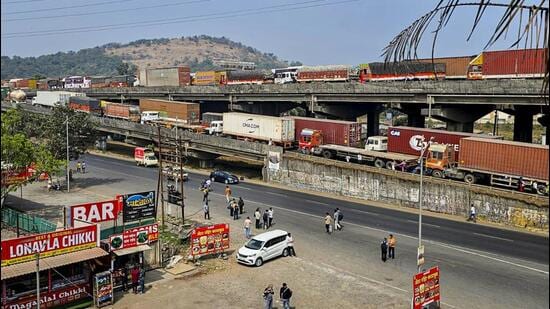 The traffic jam on the Mumbai-Pune Expressway after a gas tanker overturned in the Khandala Ghat section, leaving hundreds of vehicles stranded and causing massive congestion on both carriageways, in Pune on Wednesday. (PTI)