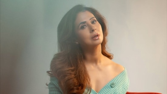 Happy birthday Urmila Matondkar: As she rings in another year, Urmila continues to inspire a generation to trade starvation for sustainable weight loss.