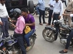 According to traffic police, the motorcycle, a Hero Splendor, had 41 traffic offences. (Representative picture/HT)
