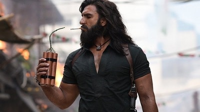 ధురంధర్కు ఊహకందని లాభాలు.. ఆర్ఆర్ఆర్, కేజీఎఫ్ 2 కంటే ఎక్కువ.. బాహుబలి 2, పుష్ప 2 తర్వాత ఇదే ధురంధర్కు ఊహకందని లాభాలు.. ఆర్ఆర్ఆర్, కేజీఎఫ్ 2 కంటే ఎక్కువ.. బాహుబలి 2, పుష్ప 2 తర్వాత ఇదే