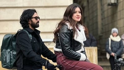 Vikrant Massey and Shanaya Kapoor in a still from the shoot of Aankhon Ki Gustaakhiyan. Vikrant Massey and Shanaya Kapoor in a still from the shoot of Aankhon Ki Gustaakhiyan.