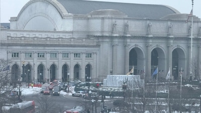 Scenes from outside Union Station after reports of a shooting. (X/@lensmith22) Scenes from outside Union Station after reports of a shooting. (X/@lensmith22)