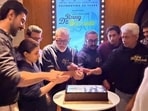 Kunal Kapoor, Sharman Joshi, Soha Ali Khan, Aamir Khan and more cut a cake to celebrate the occasion together. Kunal Kapoor, Sharman Joshi, Soha Ali Khan, Aamir Khan and more cut a cake to celebrate the occasion together.