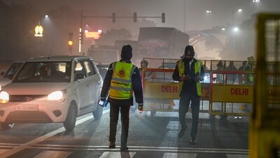 Delhi Traffic Police has advised commuters travelling towards the New Delhi Railway Station and the New Delhi district to plan their journeys in advance (HT Photo/Representational Image)