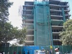 Other workers at the site alleged that to cut costs the scaffolding that is required to be placed from the ground floor to the top and covered with a net was installed only in the middle of the building, between the seventh and eighth floors and without any safety net. (Sunil Ghosh/HT Photo)
