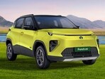 The Tata Punch EV facelift adopts a revised split LED headlamp layout, moving away from the earlier connected design to achieve a cleaner and more contemporary front-end appearance