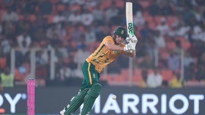 David Miller took control in the closing overs, unleashing a flurry of big hits during his unbeaten 39 to cap off South Africa’s innings in emphatic fashion. (AP) David Miller took control in the closing overs, unleashing a flurry of big hits during his unbeaten 39 to cap off South Africa’s innings in emphatic fashion. (AP)