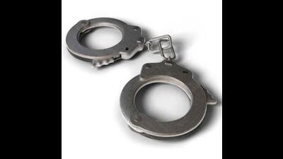 The Haryana State Vigilance and Anti Corruption Bureau (ACB) arrested a woman patwari and middleman from Sonepat’s Kharkhauda while accepting a bribe of  ₹20,000 in lieu of clearing a file pertaining to the registry of a plot. (Representational image)