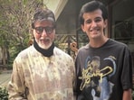 Amitabh Bachchan invited his neighbour to his house for a photo.