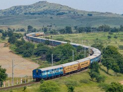 దక్షిణ మధ్య రైల్వే ప్రత్యేక రైళ్లు