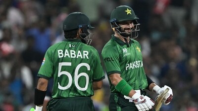Sahibzada Farhan and Babar Azam stitched together a partnership propelling Pakistan towards a 190 plus total. (AFP)