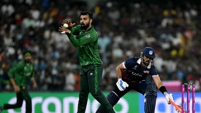 Shadab Khan and Mohammad Nawaz applied the brakes on USA's progress. (AFP)