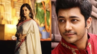 প্রেমের সপ্তাহেও বাড়ি থেকে দূরে অঙ্গনা, রোহনের সঙ্গে সব ঠিক আছে তো?