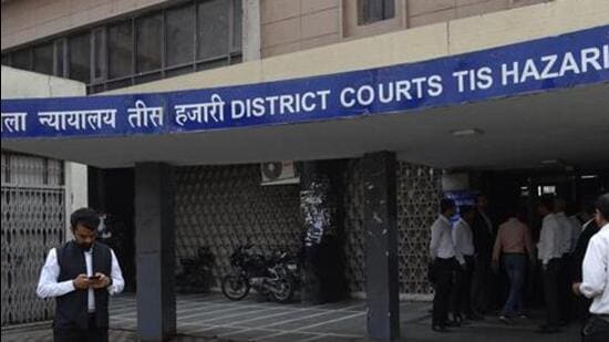 The incident occurred around 10.15am in Tis Hazari Courtroom No. 179. (Sanchit Khanna/HT PHOTO)